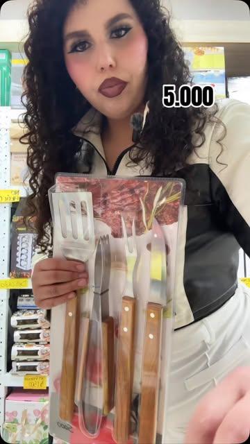 Set de cubiertos para asado con mango de madera